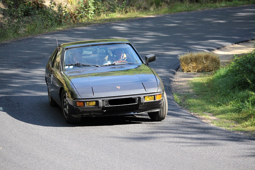 PORCHE 924