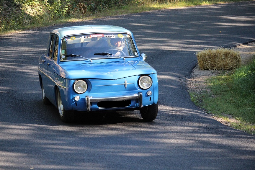 RENAULT R8